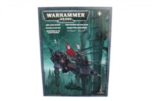Warhammer 40,000: Epic Tabletop Battle Set box features dark design and collectible miniatures for strategic gameplay.