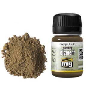 Europe Earth modeling pigment offers realistic soil effects for miniature terrain and dioramas.