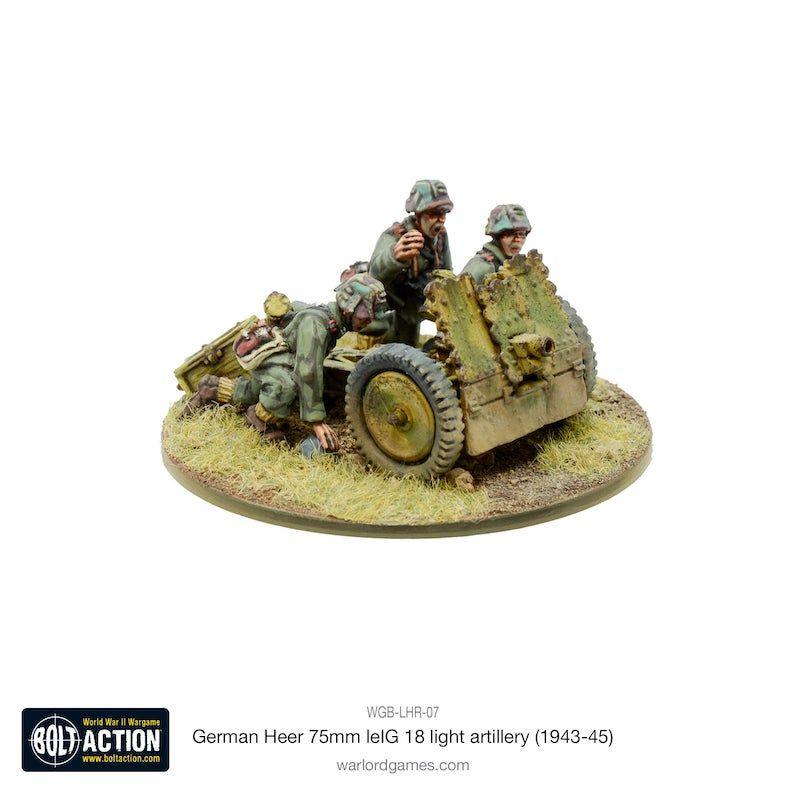 German 75mm leIG 18 artillery diorama with crew, showcasing WWII tactical realism.