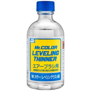Mr. Color Leveling Thinner in a clear bottle, perfect for smooth airbrush painting.