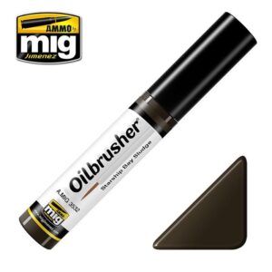 AMMO by MIG Oilbrusher: Sleek paint canister for precise model detailing and realistic effects.