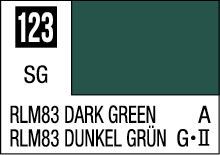 RLM83 Dark Green color swatch for design, featuring historical aviation significance and dual-language labels.